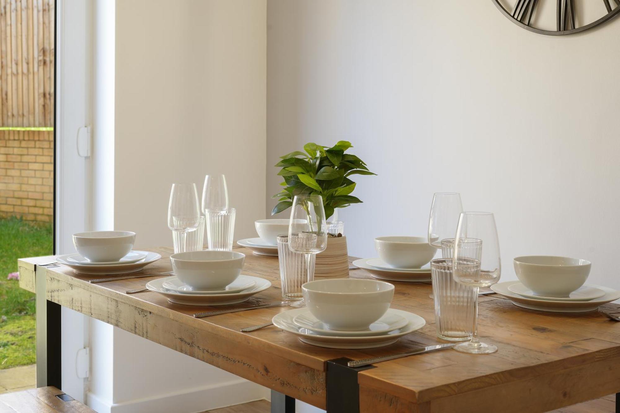 Mersey Way, Spacious 3 Bed Home, Close To Sheffield City Centre & Free Driveway Parking - Perfect For Workers, Groups & Families - Hosted By Stay Host Save Luaran gambar