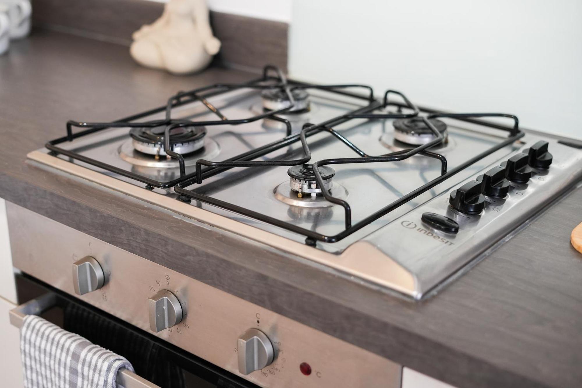 Mersey Way, Spacious 3 Bed Home, Close To Sheffield City Centre & Free Driveway Parking - Perfect For Workers, Groups & Families - Hosted By Stay Host Save Luaran gambar