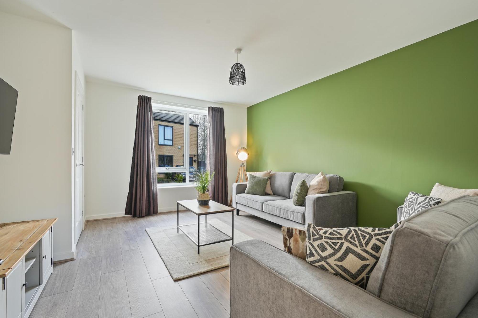 Mersey Way, Spacious 3 Bed Home, Close To Sheffield City Centre & Free Driveway Parking - Perfect For Workers, Groups & Families - Hosted By Stay Host Save Luaran gambar