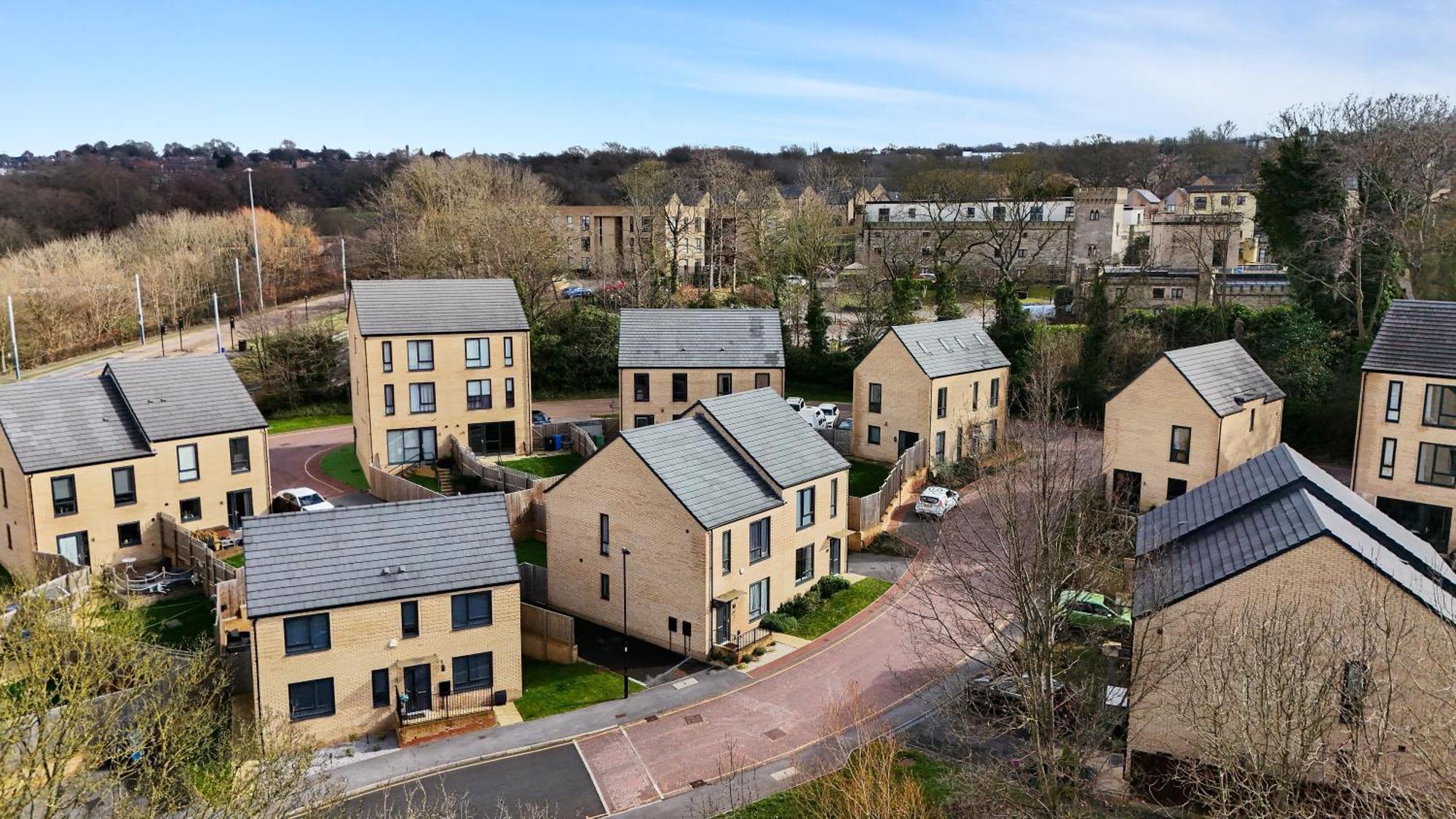 Mersey Way, Spacious 3 Bed Home, Close To Sheffield City Centre & Free Driveway Parking - Perfect For Workers, Groups & Families - Hosted By Stay Host Save Luaran gambar